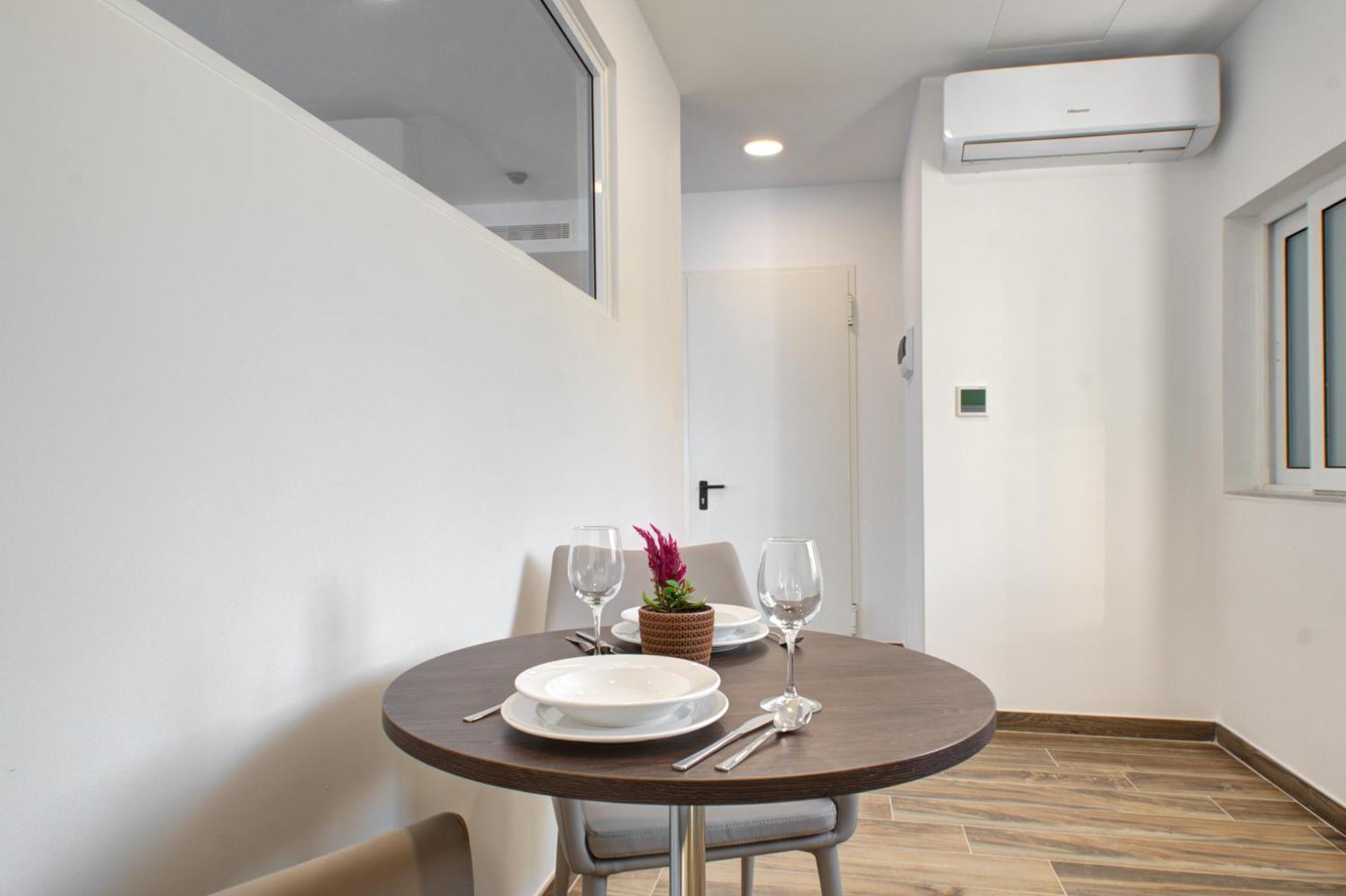 Seaview Stays St. Paul's Bay Rum bild